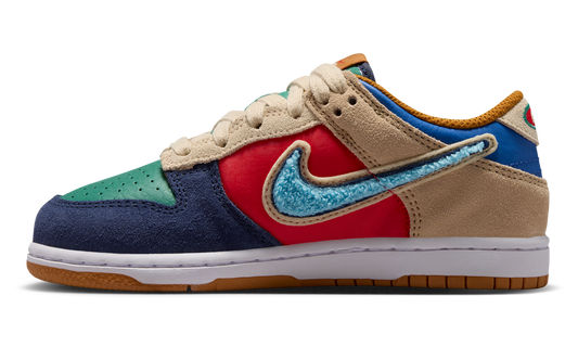 Dunk Low PS "Midnight Navy / Green Noise / Linen / Speed Red" IV6202 410