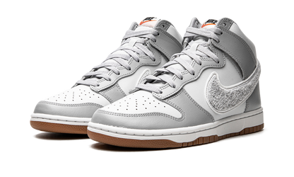 Dunk High "Chenille - Light Smoke" DR8805 003