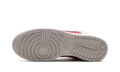 Dunk Low "Ultraman" HJ9093 030