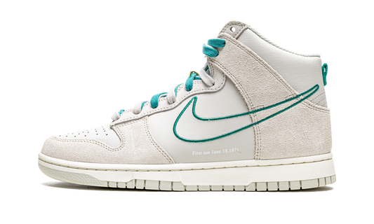 Dunk High SE "First Use - Green Noise" DH0960 001