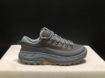 HOKA ONE ONE Tor Summit